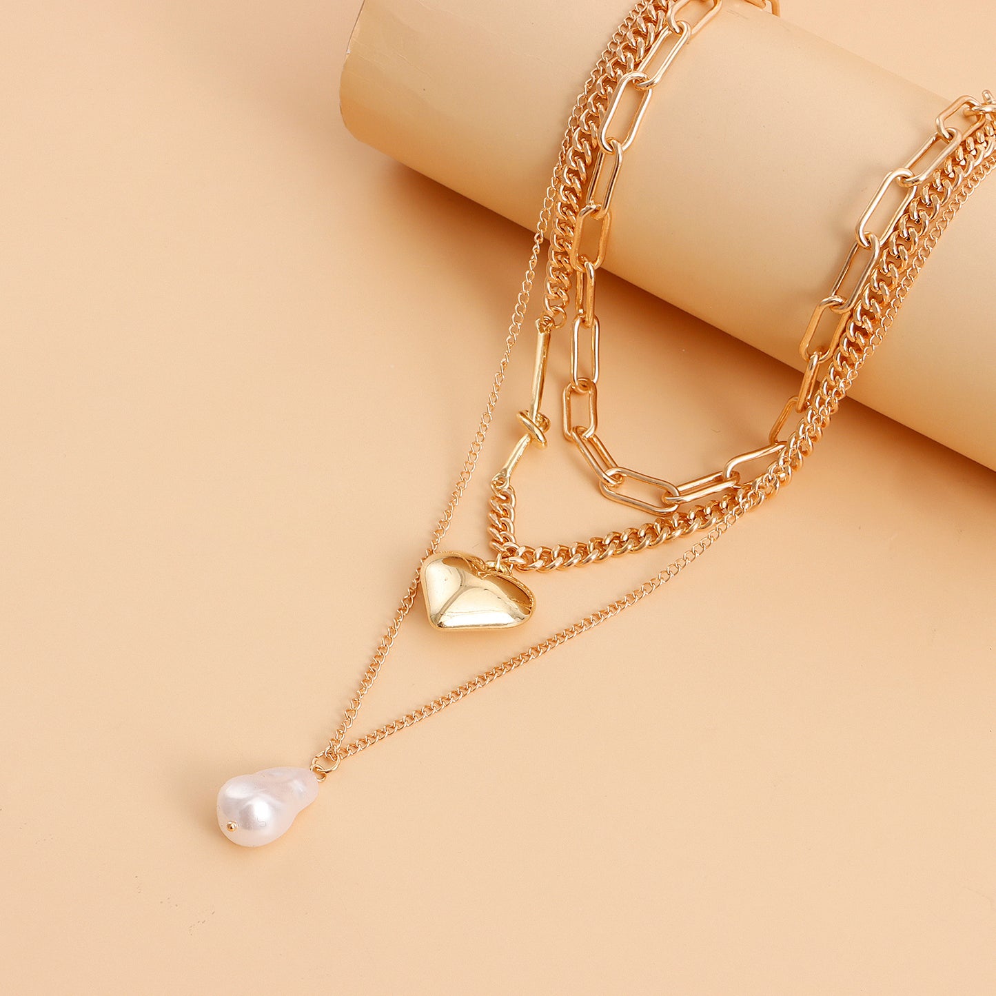 Minimalist Large Heart Pendant Necklace for Women Alloy Chain with Plated Finish