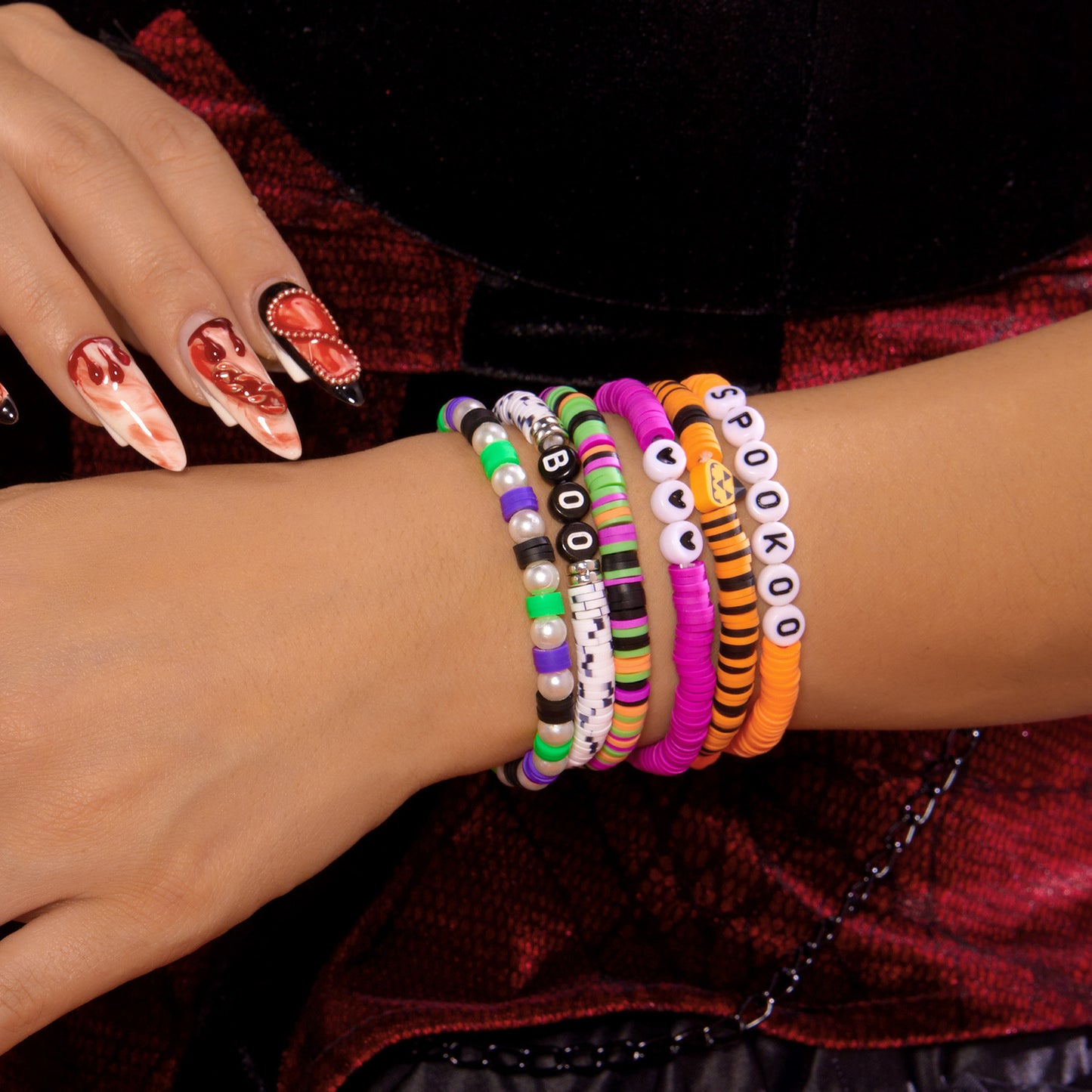 Juego de pulseras de murciélago fantasma de Halloween dulce-atrevido con abalorios de cristal de aleación para un accesorio de moda apilable