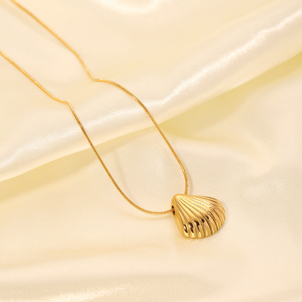 Minimalist Shell-Shaped Pendant Necklace in Stainless Steel with Titanium Steel Inlay and Electroplated Finish for Women