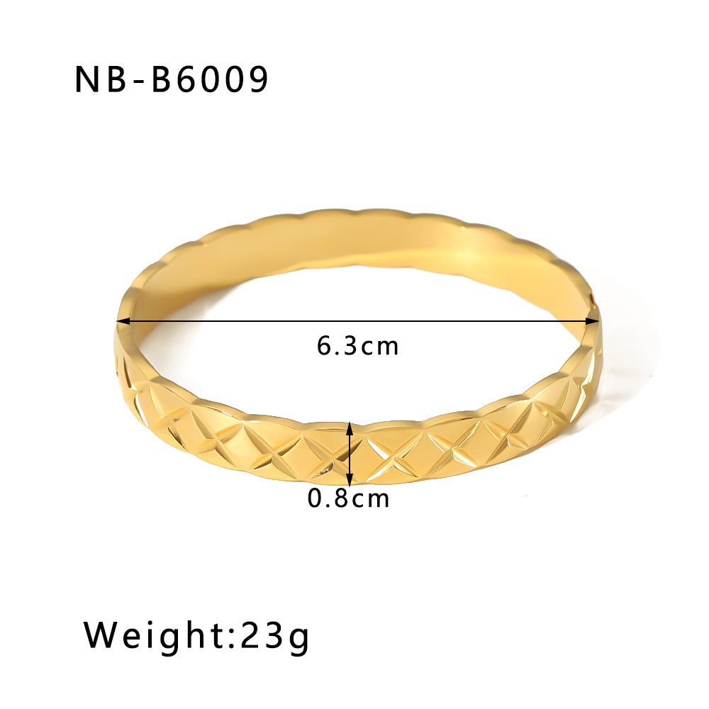 Bracciale Minimalista a Stella in Acciaio Inox con Intarsio di Strass, Motivo a Griglia Geometrica e Placcatura in Oro 18K