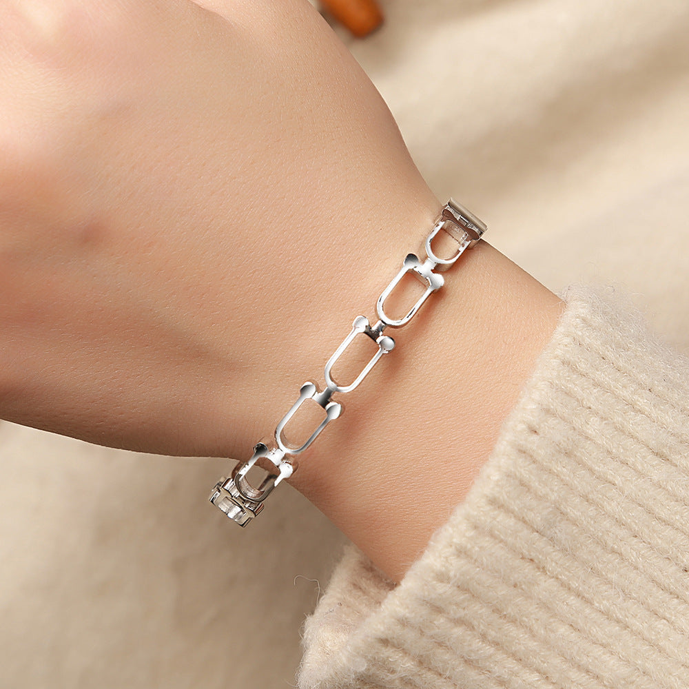 Minimalist 18K Gold Plated Titanium Steel Heart Geometric Cubic Zirconia Shell Hollow Bracelet for Women