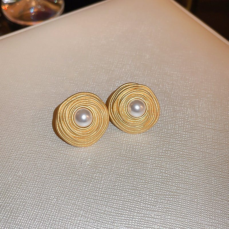 Chic Style Heart-Shaped Zirconia Stud Earrings in Copper with Electroplated Finish for Women