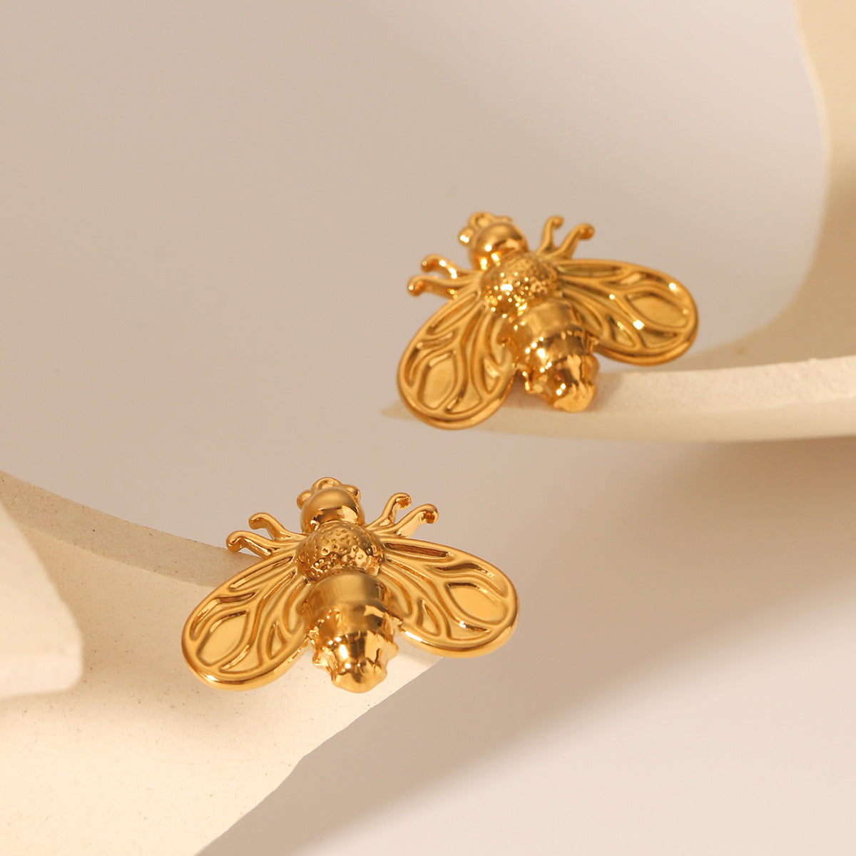 Trendy Geometric Bee Stud Earrings 18K Gold Plated Stainless Steel Women Fashion Jewelry