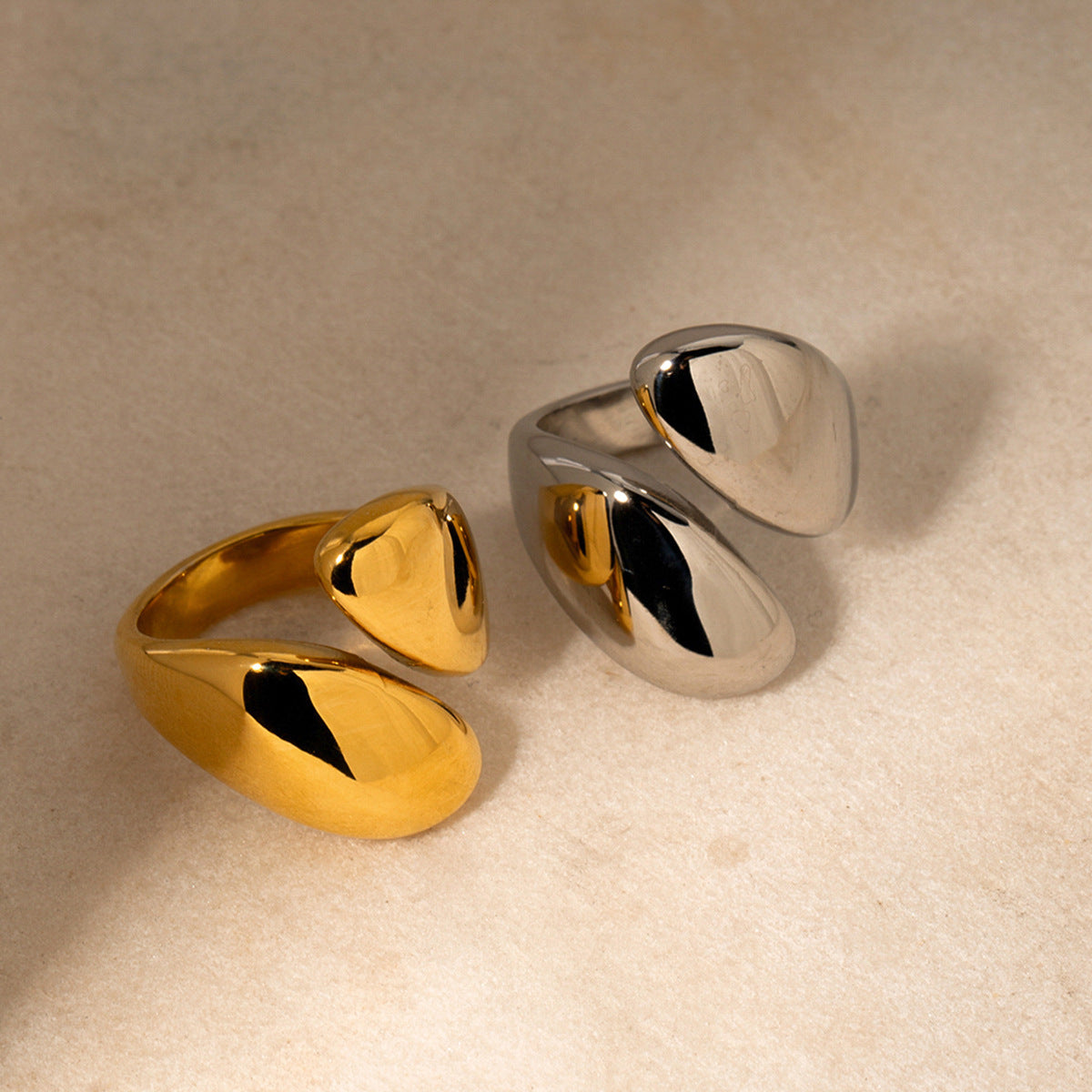 Anillo Abierto Asimétrico Geométrico Minimalista Chapado en Oro de 18K Acero Inoxidable Joyería de Moda para Mujer