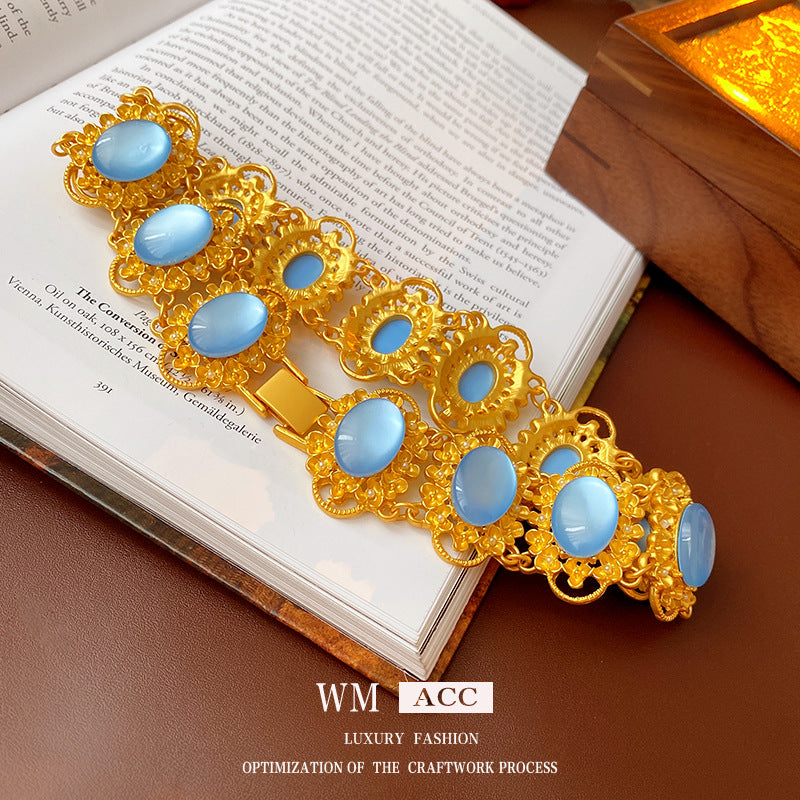 Collar con colgante geométrico de estilo corte artístico vintage para mujer con cadena de cobre chapada en oro y diseño delicado para la clavícula