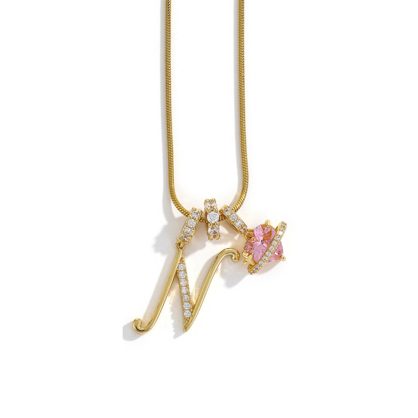 Collana con ciondolo a lettera minimalista in rame con intarsio di zirconi dal design geometrico per donna