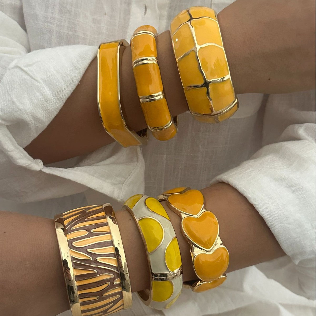 Vintage High Saturation Yellow Drip Oil Plated Alloy Heart Bracelet