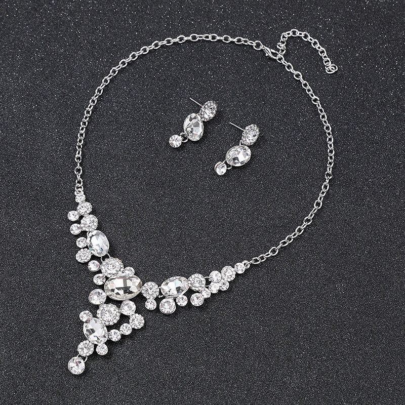 Minimalist Star Moon Cloud Universe Necklace Set for Women Alloy Pendant with Irregular Note and Circle Accents Lightweight Sweater Chain Collar Necklace