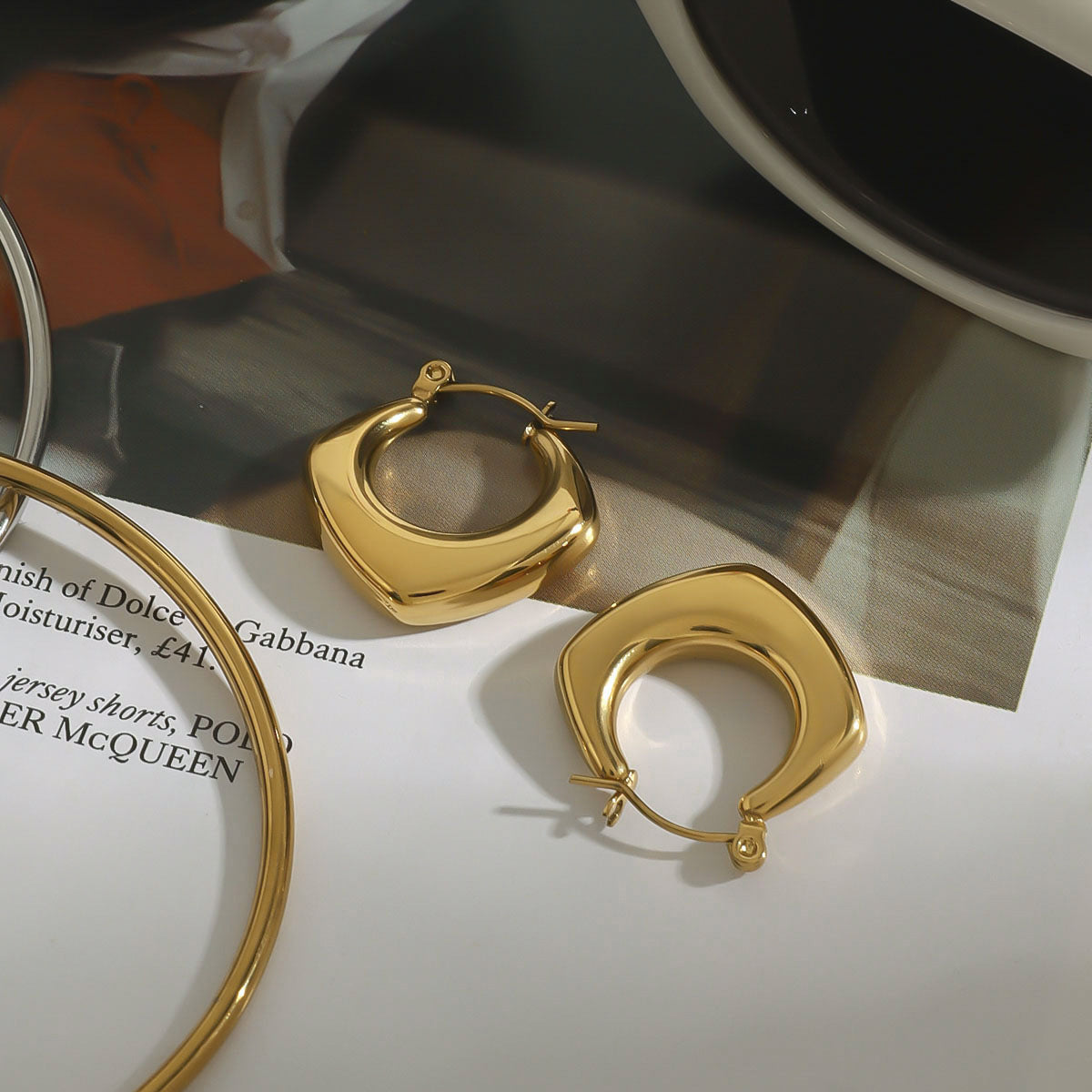 Orecchini a Cerchio Geometrici alla Moda per Donna Placcati Oro 18K in Acciaio Inossidabile Leggeri Ipoallergenici
