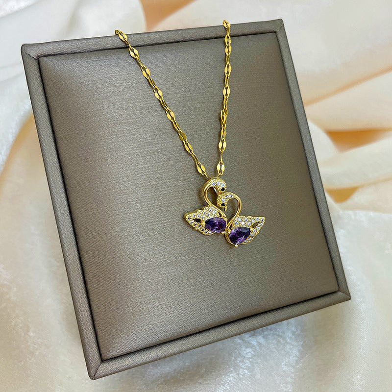 Collana con ciondolo a goccia in rame placcato oro 18 carati con micro-pavé e catena a onda in acciaio al titanio, design originale
