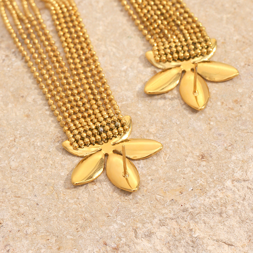 Orecchini Floreali Audaci in Acciaio Inossidabile con Placcatura in Oro 18K, con Gocce di Perle e Nappe per Donna
