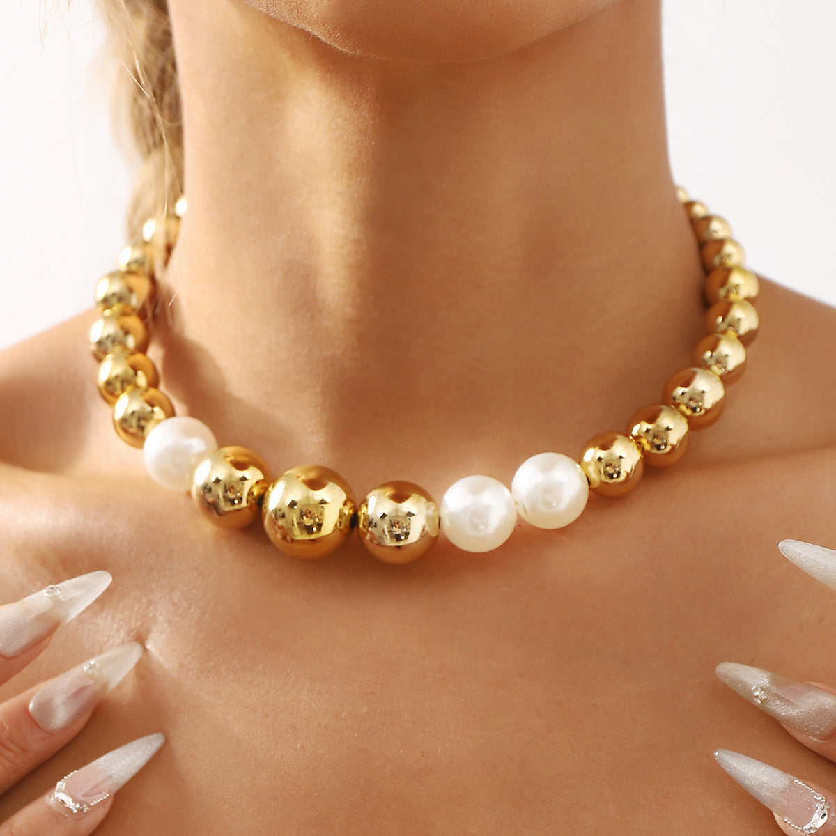 Gargantilla geométrica punk para mujer con perlas de imitación y base CCB