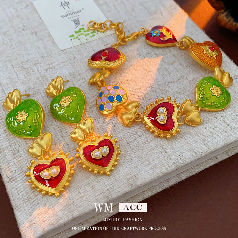 Pendientes colgantes con diseño floral y de corazón de estilo vintage con acabado esmaltado en aleación para mujer