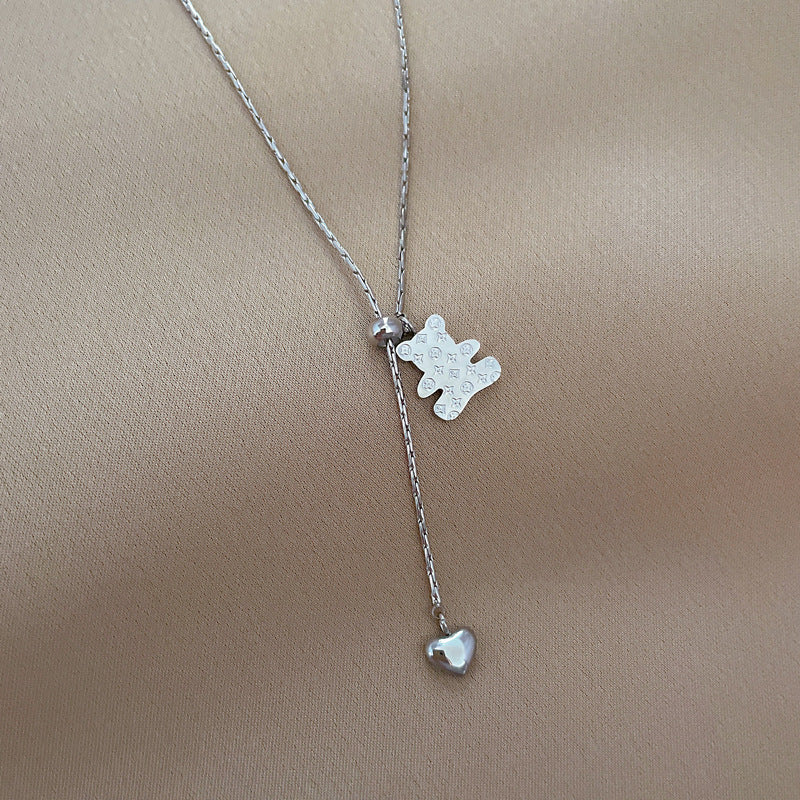 Collana Minimalista Placcata in Acciaio al Titanio a Forma di Cuore per Donne e Uomini con Ciondolo Geometrico