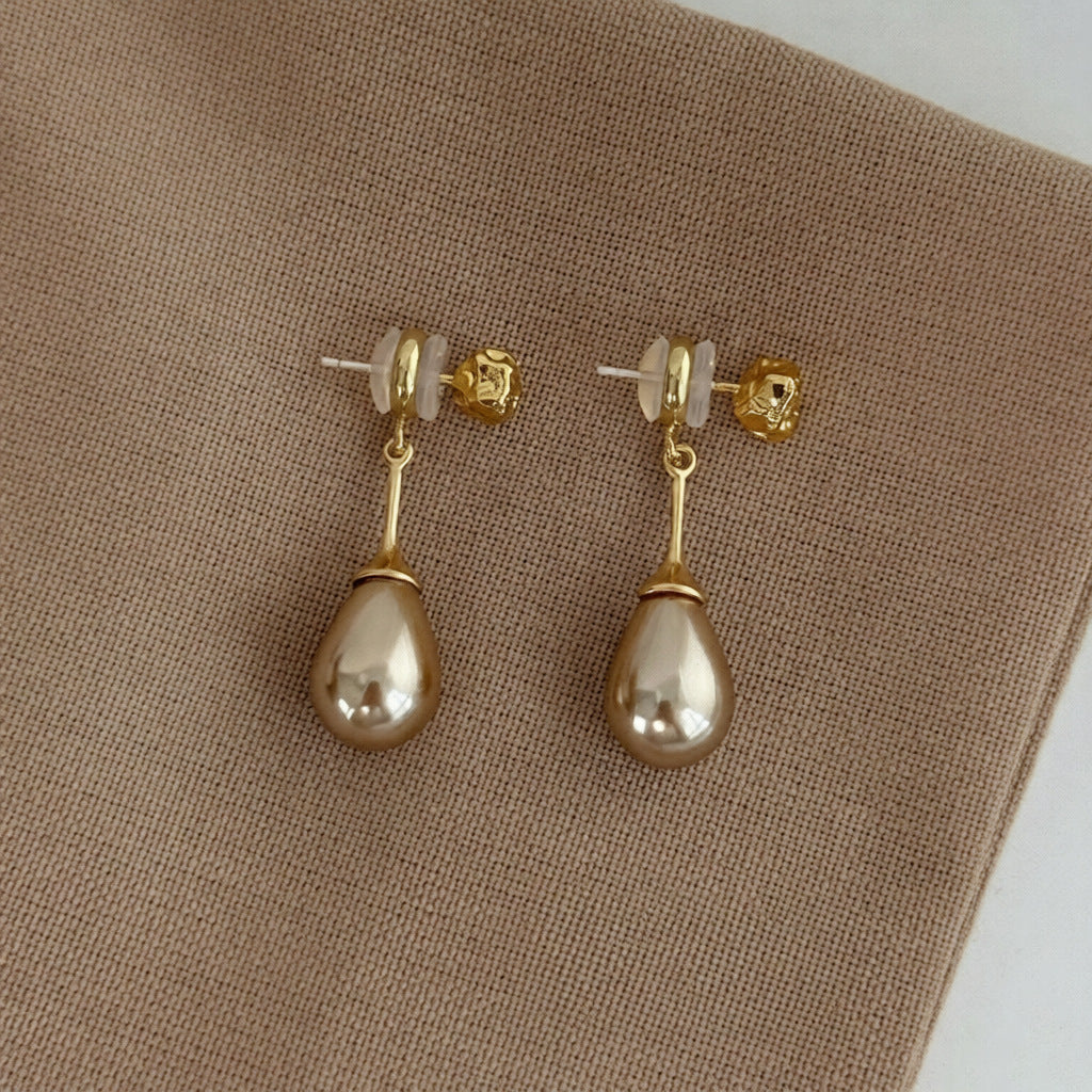 Orecchini a perno da donna vintage eleganti a goccia con imitazioni di perle e perni in acciaio placcato