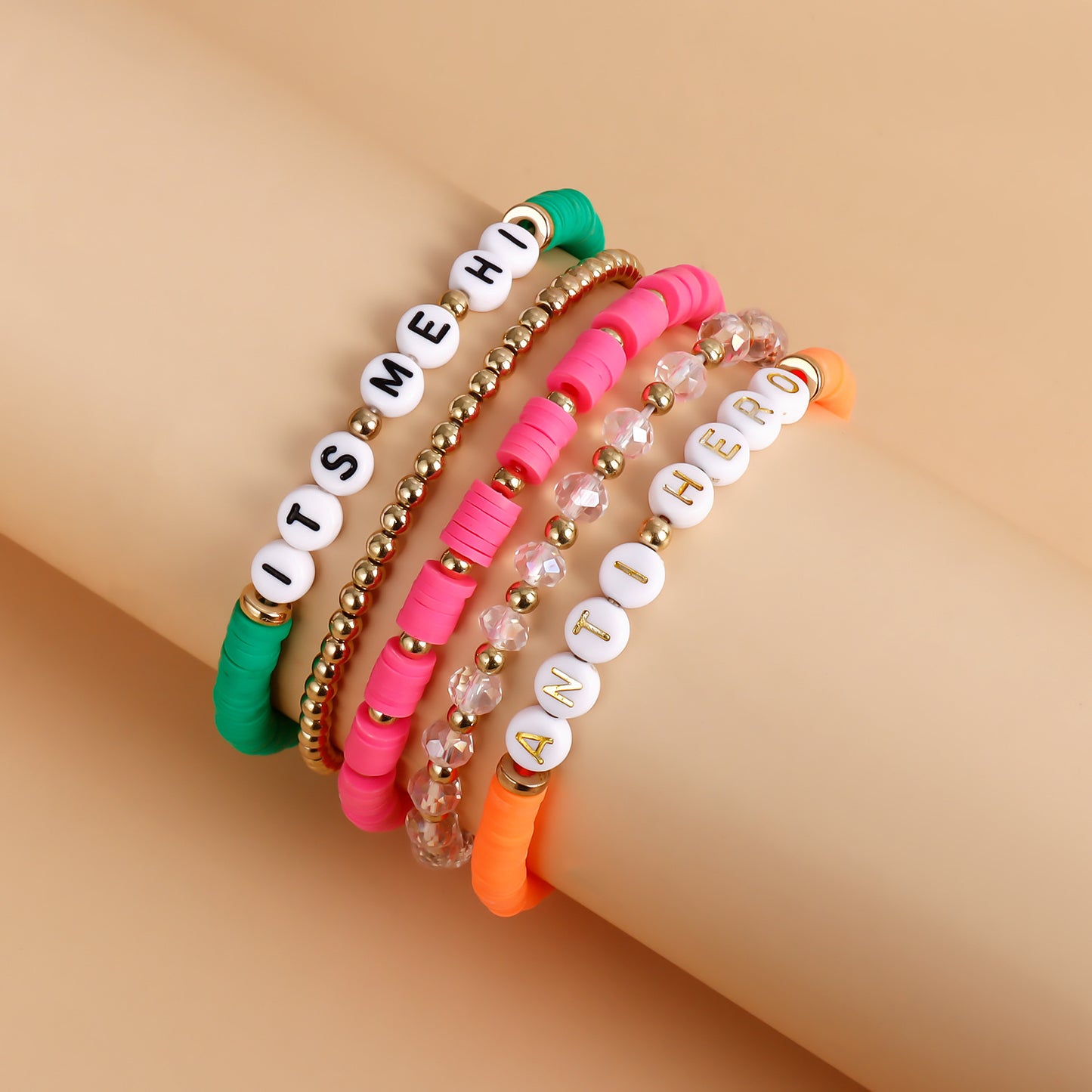 Pulsera de la amistad con abalorios y letras geométricas estilo "Ins" para mujer con acabado chapado