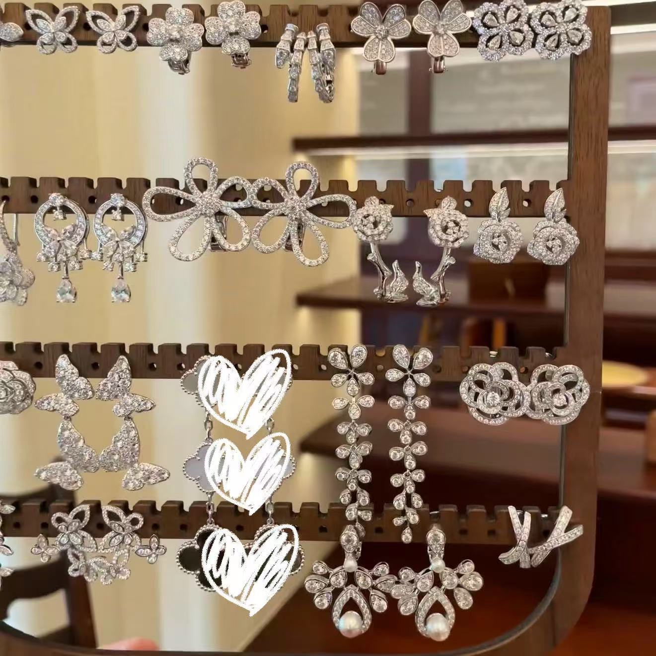 Orecchini floreali minimalisti con perle, perno in argento sterling 925 e strass, da donna