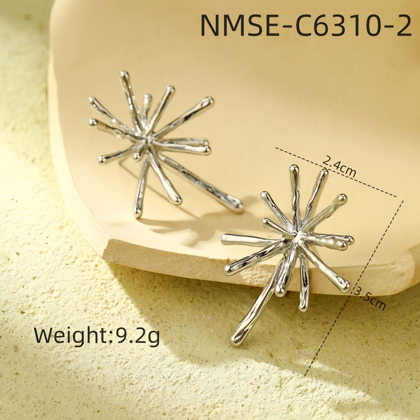 Elegantes pendientes de acero inoxidable de copo de nieve irregular para mujer con baño de oro de 18 quilates