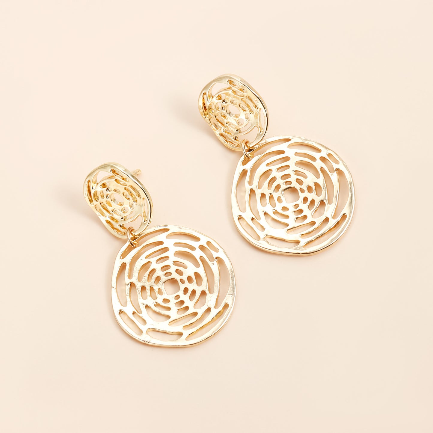 Vintage Geometric Wave-Shaped Flower Stud Earrings in Zinc Alloy with Plated Finish for Women