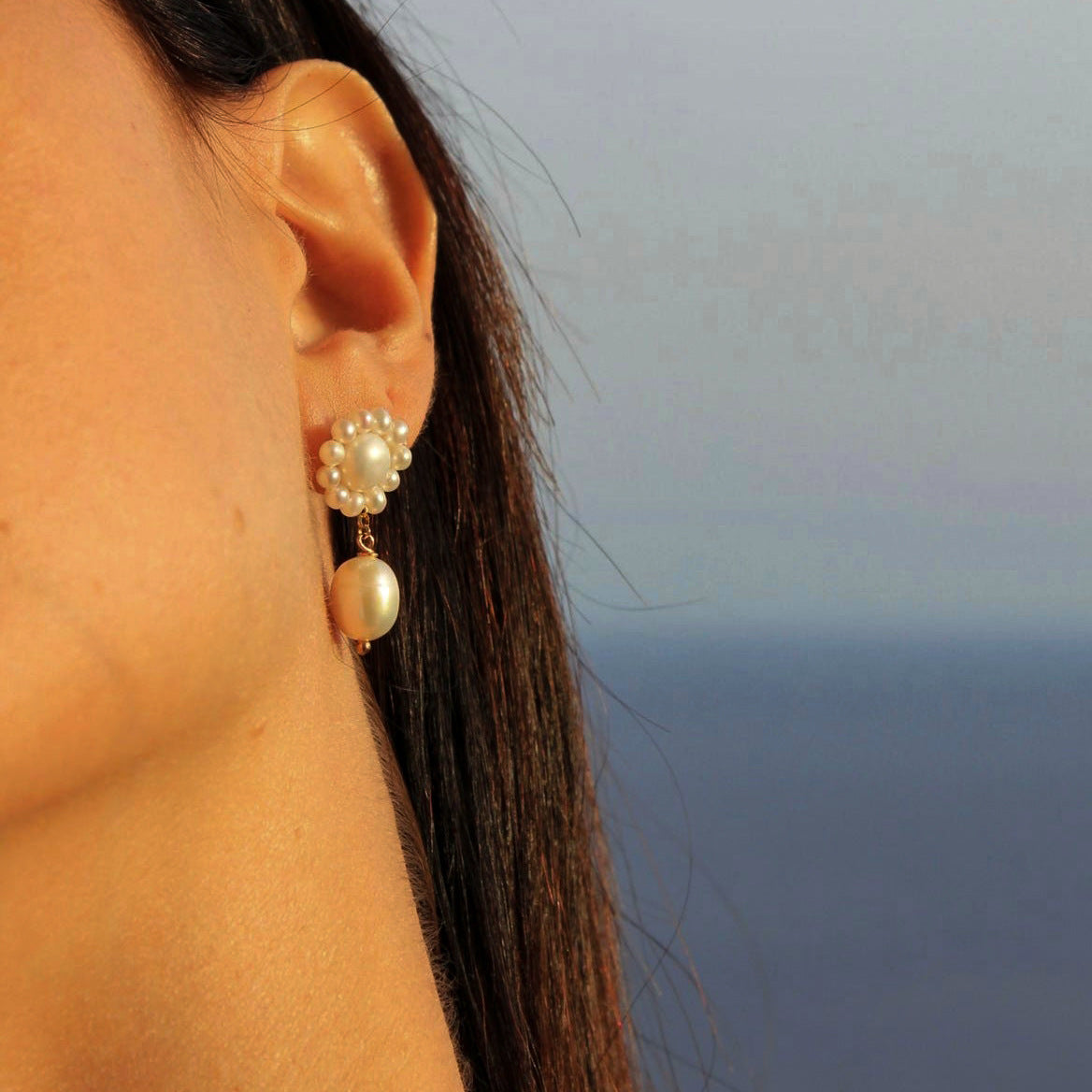Orecchini a perno da donna in acciaio inossidabile geometrici e minimalisti con perle, finitura placcata, anallergici, gioielli di lusso