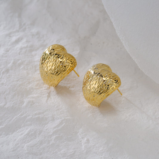Vintage Heart-Shaped 925 Sterling Silver Post Earrings with Copper Base and 18K Gold Plating for Women