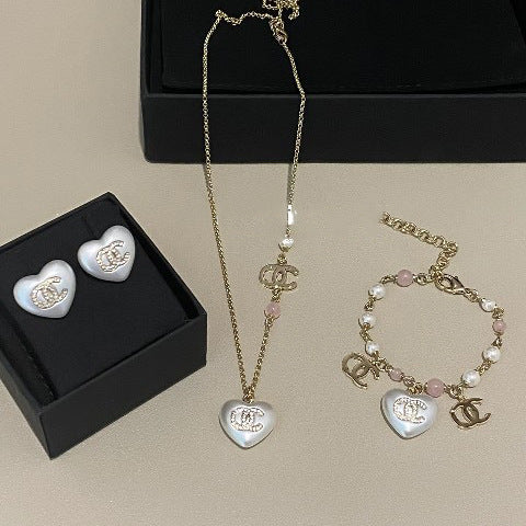 Luxury Gold Plated Brass Heart Letter Rhinestone Acrylic Pendant Necklace for Women