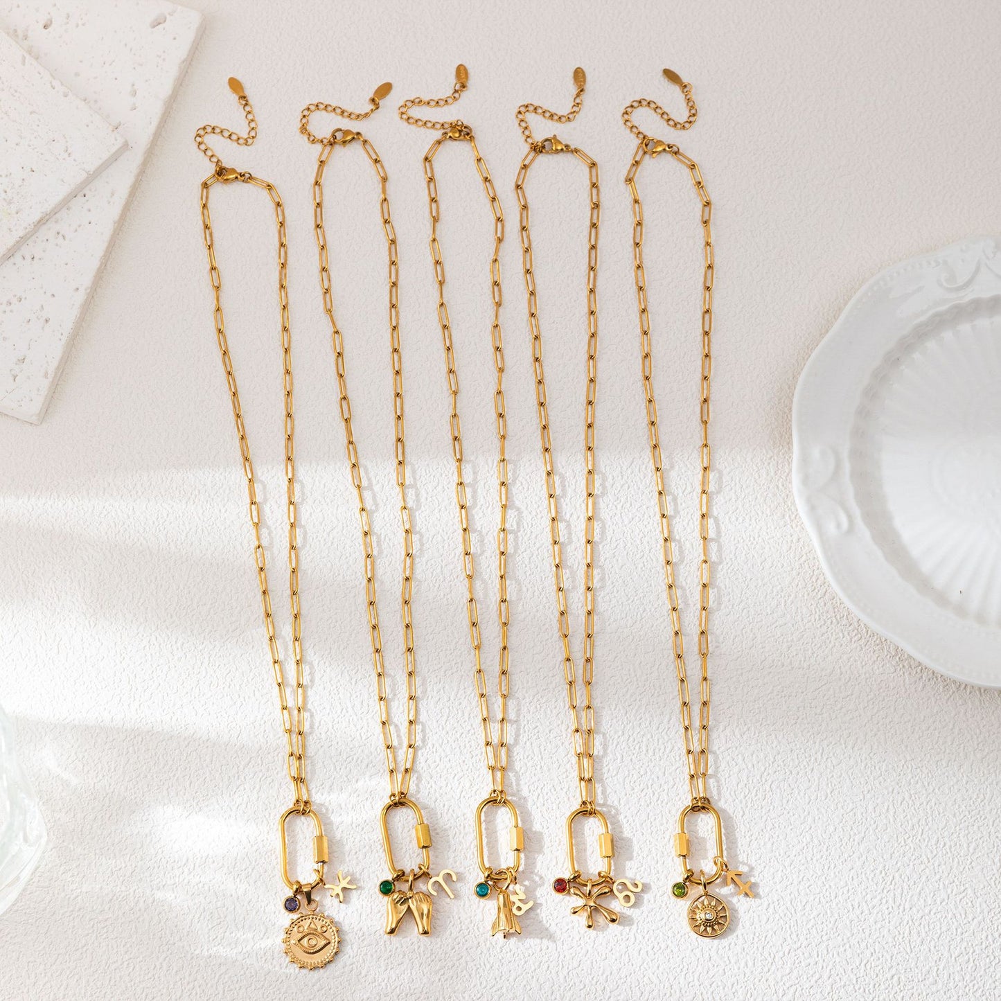 Minimalist Geometric Stainless Steel PVD Gold Plated Cubic Zirconia Charm Bar Necklace for Unisex