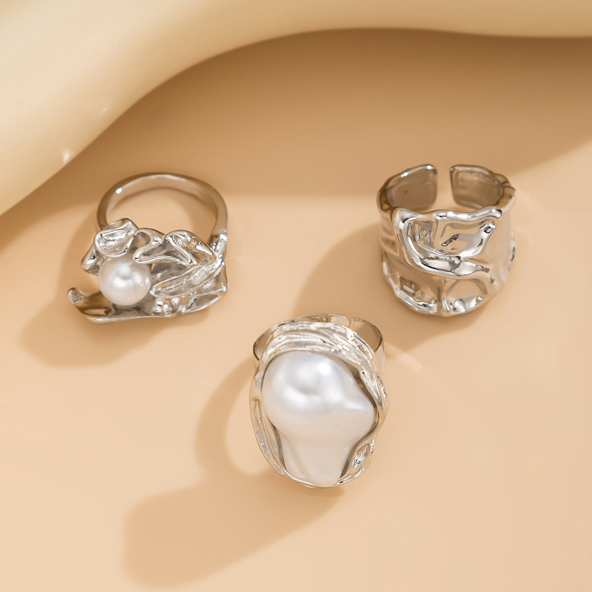 Sweet Geometric Baroque Pearl Alloy Plated Ring Set for Women