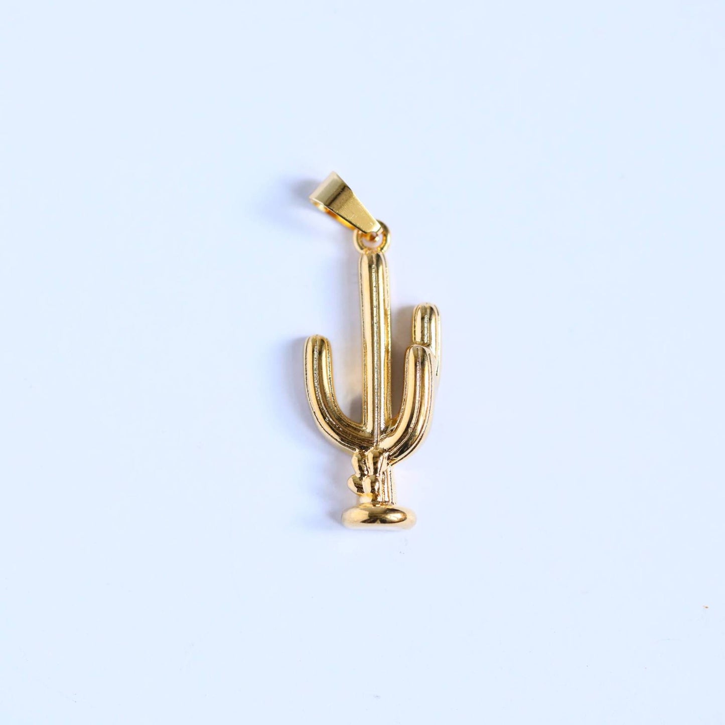 Minimalist 18K Gold Plated Titanium Steel Butterfly Charm Bar with Shell Conch Elements for Women