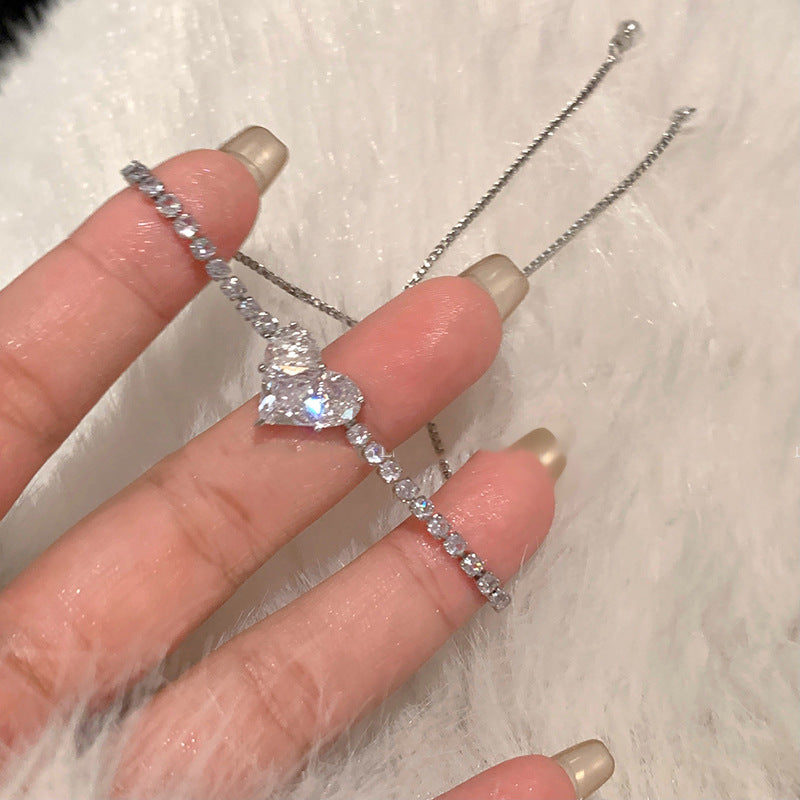 Fashionable Adjustable Square Heart-Shaped Glass Beaded Bracelet with Zircon Inlay for Women, Luxury Minimalist Hand Jewelry