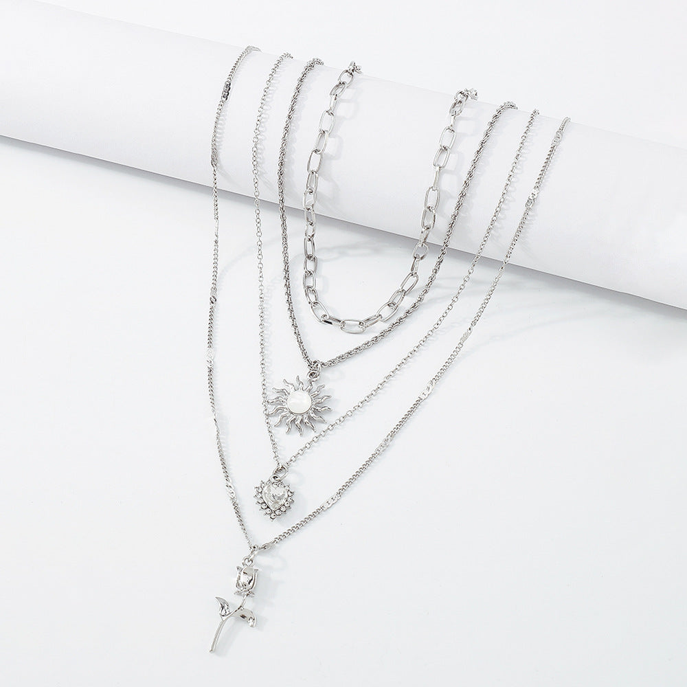 Collana Girocollo Floreale Cuore con Sole Retrò da Donna con Intarsio di Strass in Lega, Design Geometrico, Finitura Placcata