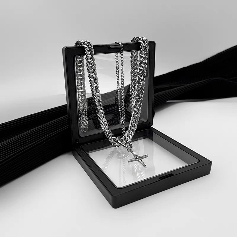 Collana Minimalista con Ciondolo a Croce in Acciaio al Titanio con Catena Cubana Lucida Unisex per Abbigliamento Casual