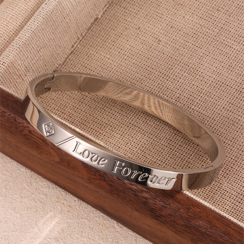 Elegant 18K Gold Plated Geometric Round Titanium Steel Bracelet