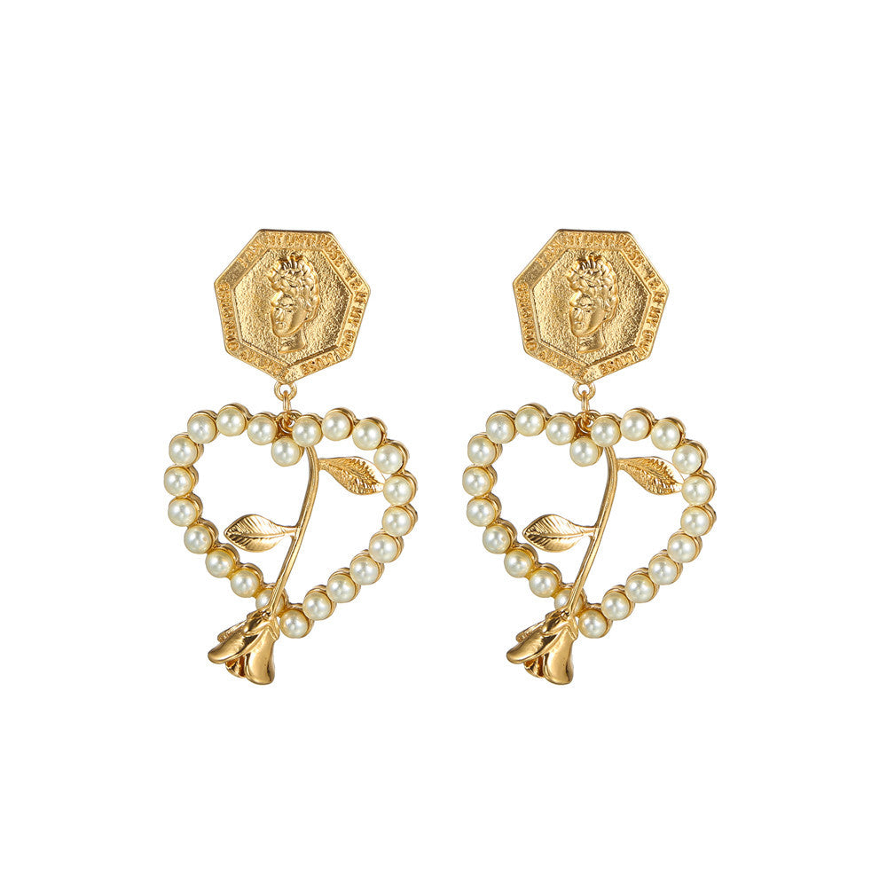 Orecchini Minimalisti Eleganti a Cuore Floreale in Lega con Perla e Perno in Argento Sterling 925