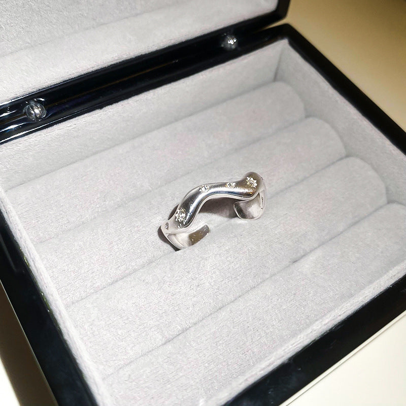 Anello regolabile da donna in zirconi quadrati con geometria in stile vintage, in rame con estetica retrò artistica