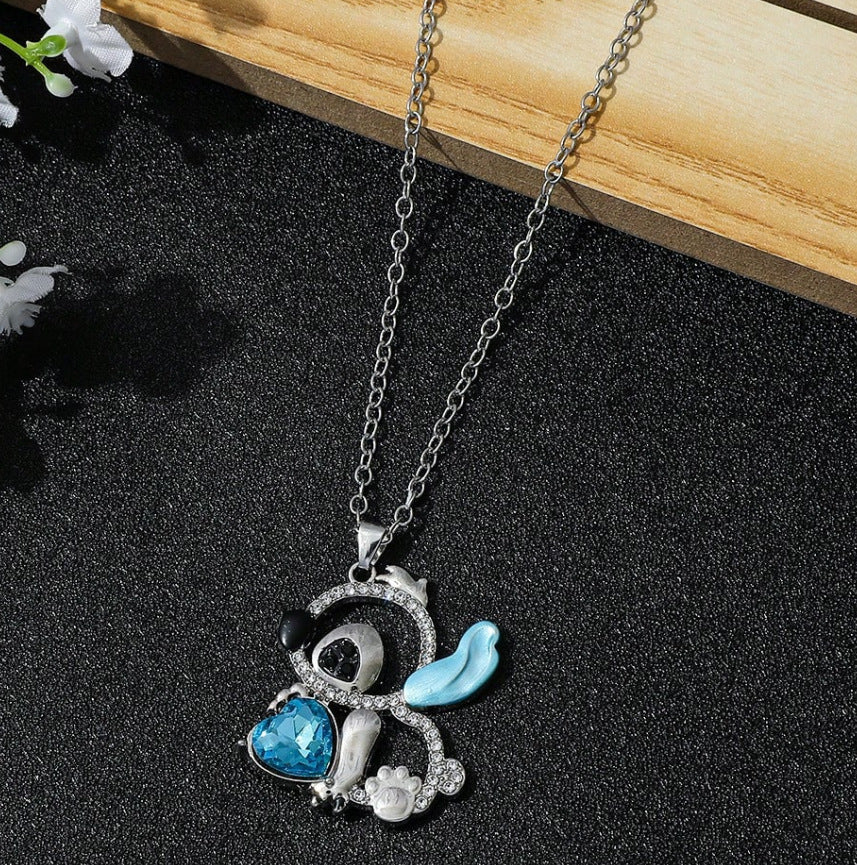 Collar Minimalista de Aleación con Lazo para Niñas con Colgante de Resina y Acabado Esmaltado, Cadena Ajustable de Bolitas