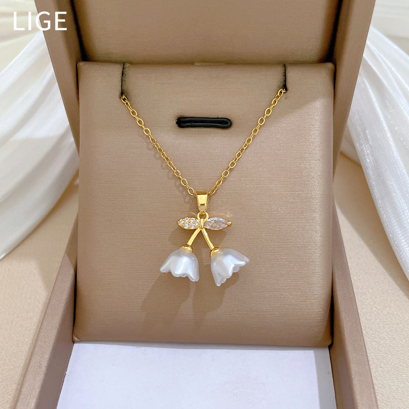 Collar con colgante de luna geométrica dulce de lujo, cadena de acero de titanio con incrustaciones de diamantes de imitación