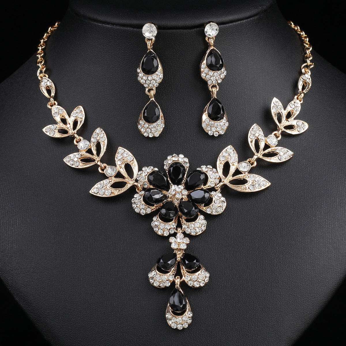 Conjunto de collar de aleación floral vintage con colgante, incrustaciones de diamantes de imitación y cadena de onda de agua para mujer