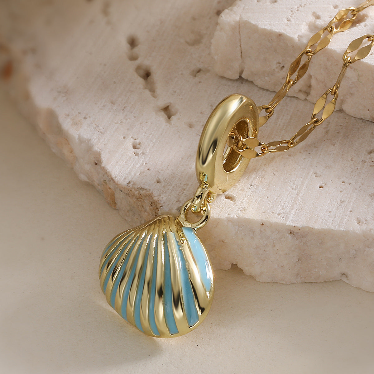 Minimalist Geometric Brass Gold Plated Drip Oil Shell Pendant Necklace for Women