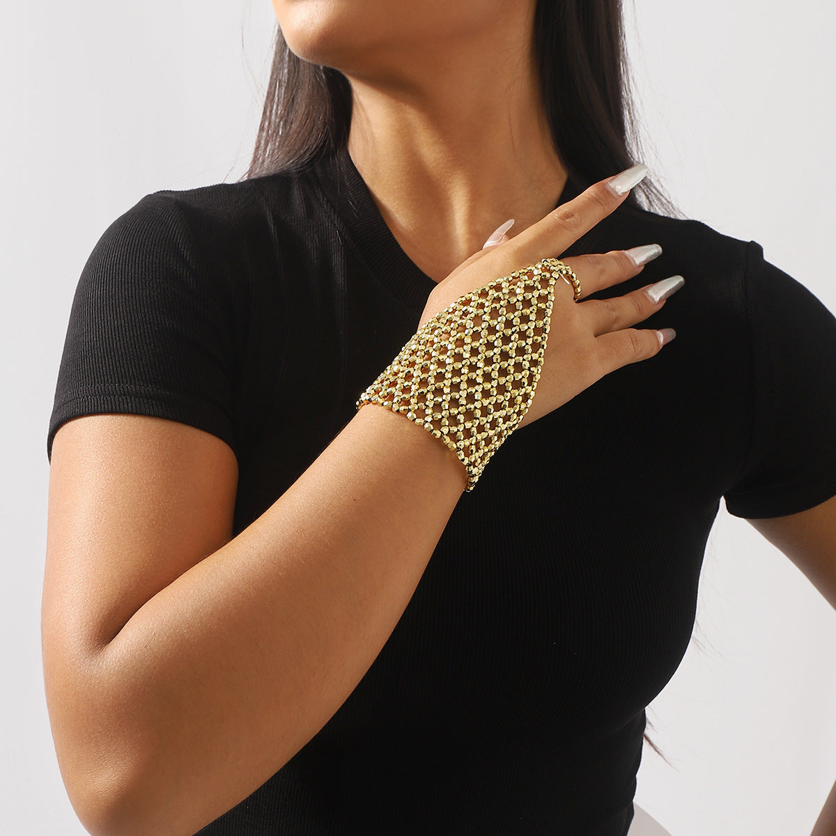 Pulsera geométrica de malla hueca, dulce y atrevida, para mujer con cuentas de plástico y diseño elástico.