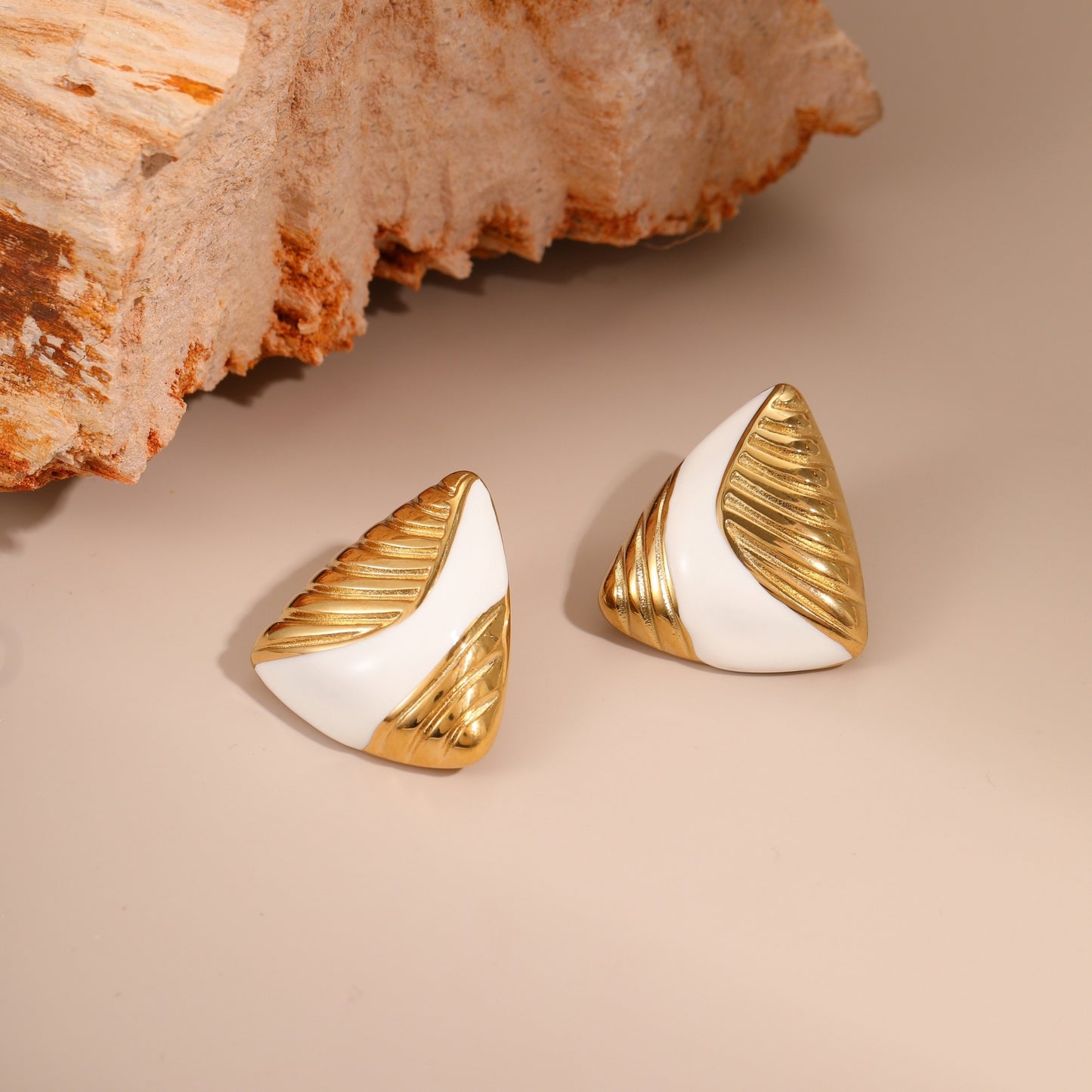 Orecchini a perno geometrici in acciaio inossidabile in stile retrò francese con finitura placcata per donna