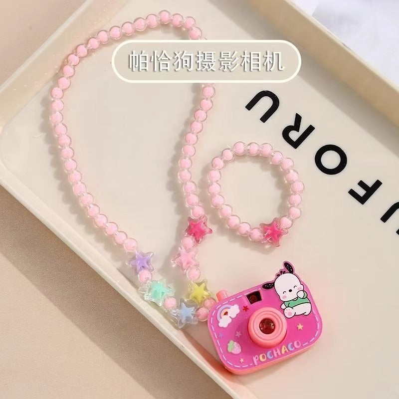 Collana con Pendente a Forma di Personaggio dei Cartoni Animati per Bambini con Fotocamera a Proiezione in Resina su Catena a Sfere, Simpatico Regalo di Compleanno per Ragazze dai 3 ai 10 Anni