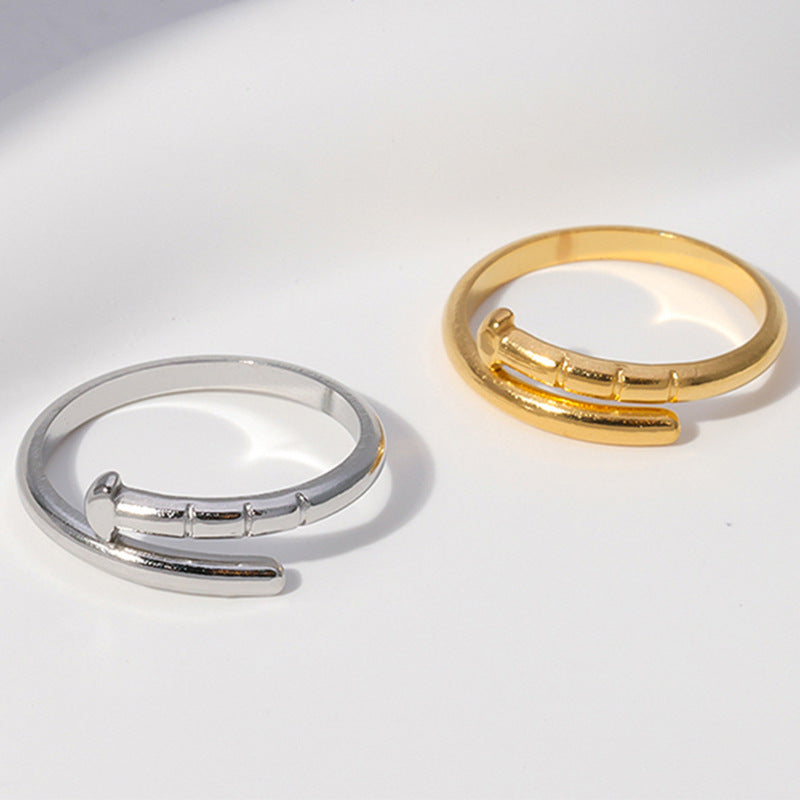 Anello regolabile minimalista geometrico in acciaio al titanio con finitura placcata per donna