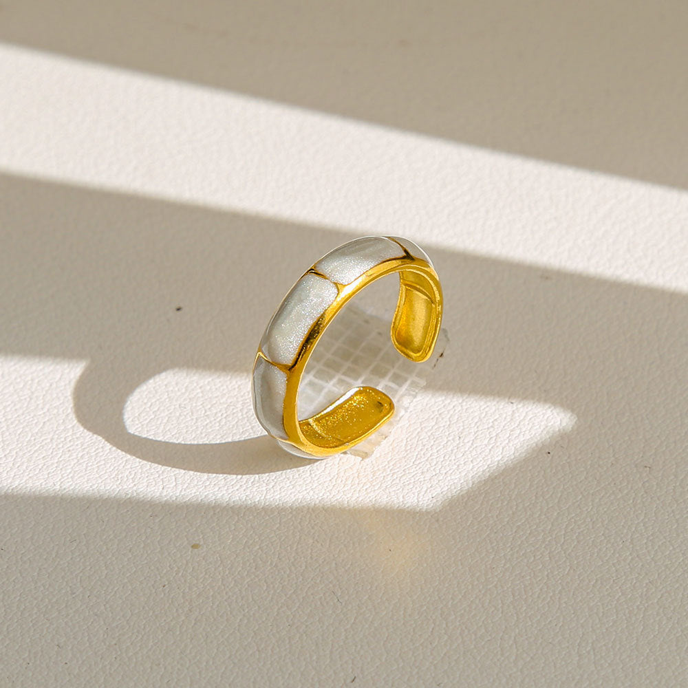 Anello di tendenza da donna in acciaio inossidabile geometrico placcato oro con perle e fiori stile Instagram