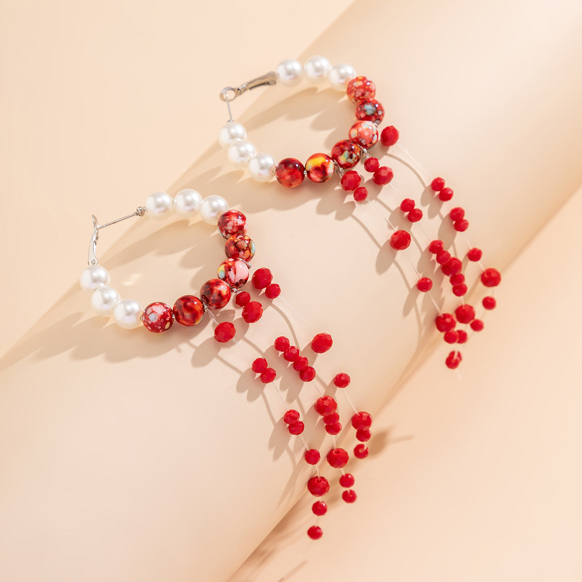 Pendientes góticos de perlas y cristal con borlas y detalles de cadena para mujer