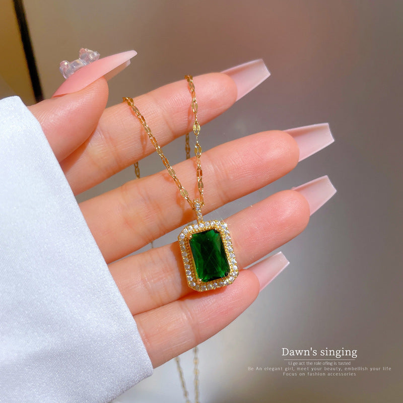 Luxury Exotic Rhinestone-Inlaid Geometric Green Gemstone Necklace Titanium Steel Chain