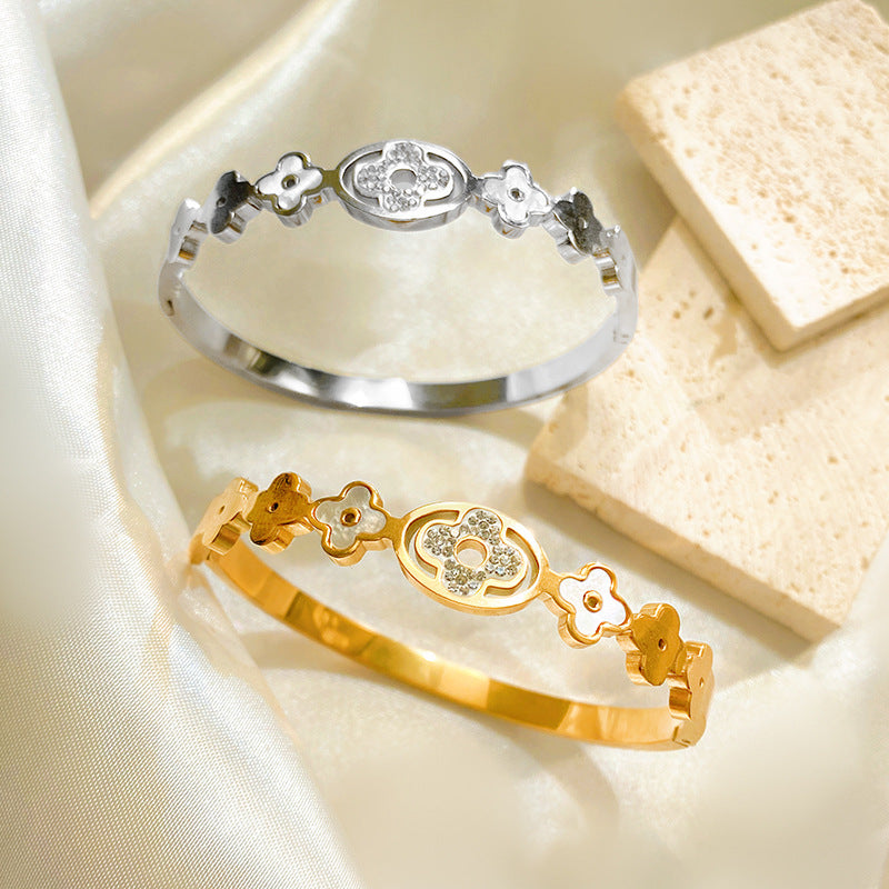 Vintage Punk Micro-Inlaid White Shell Flower Bracelet Titanium Steel Plated Fashion Jewelry