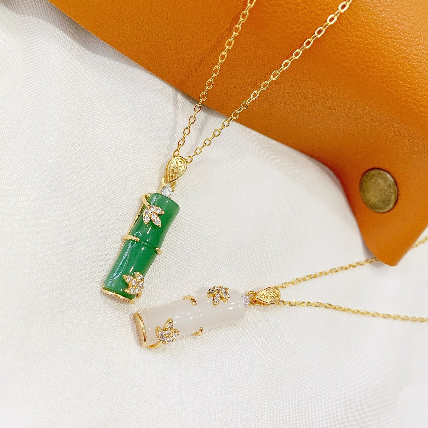 Minimalist Bamboo-Shaped Titanium Steel Pendant Necklace with Gold Plating, Geometric Design, O-Chain, Elegant Locket Style
