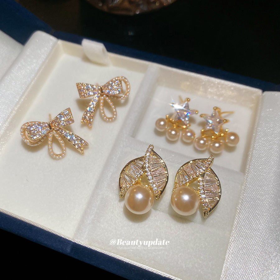 Elegantes pendientes de perlas con circonitas en forma de estrella, minimalistas, para mujer, con postes de acero inoxidable