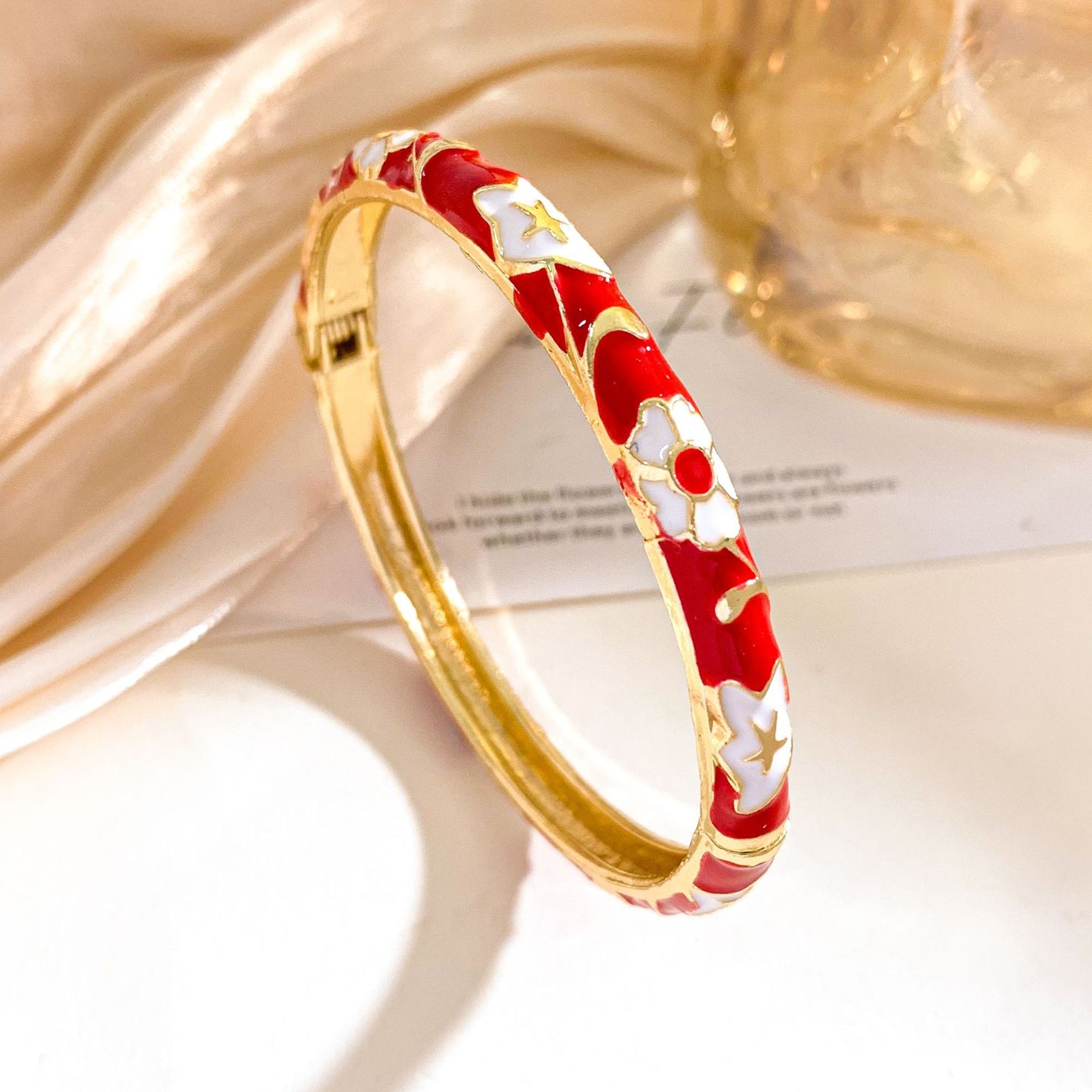 Vintage Elegant Floral Enamel Drip Oil Rhinestone Inlaid Alloy Bangle Bracelet for Women